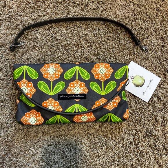 NWT Petunia Pickle Bottom Change It Up Diaper Bag Clutch in Santiago Sunset - Picture 5 of 12